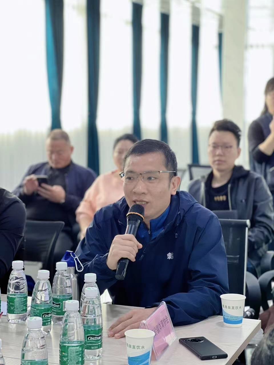 AIONE歡迎各企業(yè)及花(huā)都(dōu)區(qū)社聯成員(yuán)到(dào)我廠(chǎng)參觀交流
